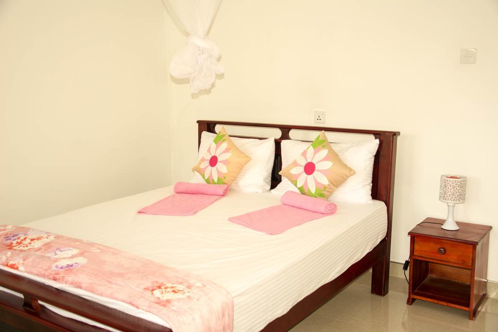 Rose Dale Homestay Елла Екстер'єр фото